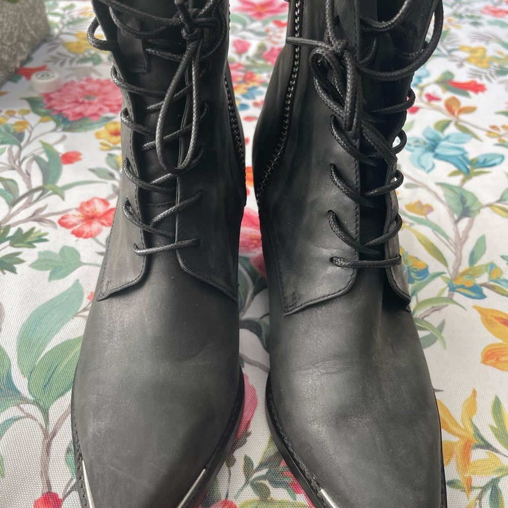 Jeffrey Campbell Charcoal Gray Lace-Up Women's Boots Size 8